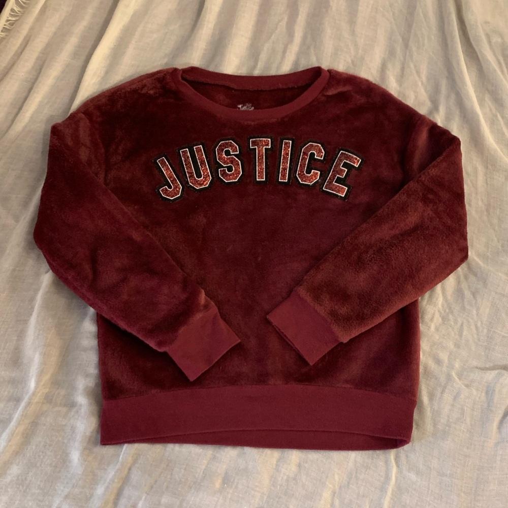 Fuzzy maroon sweater